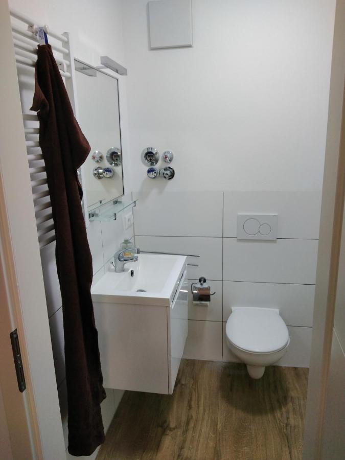 Schoene, Gemuetliche Moeblierte 2 Zi Wohnung In Rgb 雷根斯堡 外观 照片